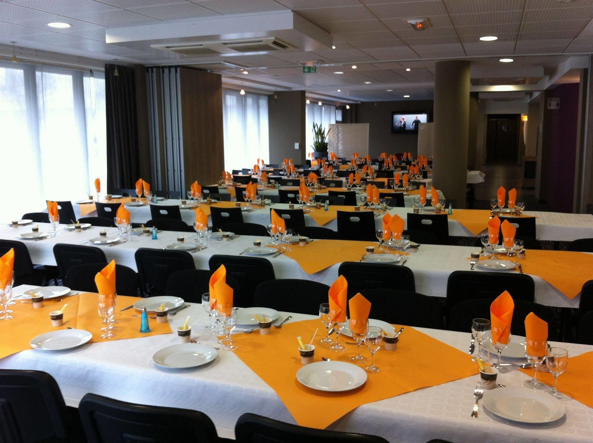 Park Hotel & Appartements Cholet Exterior photo